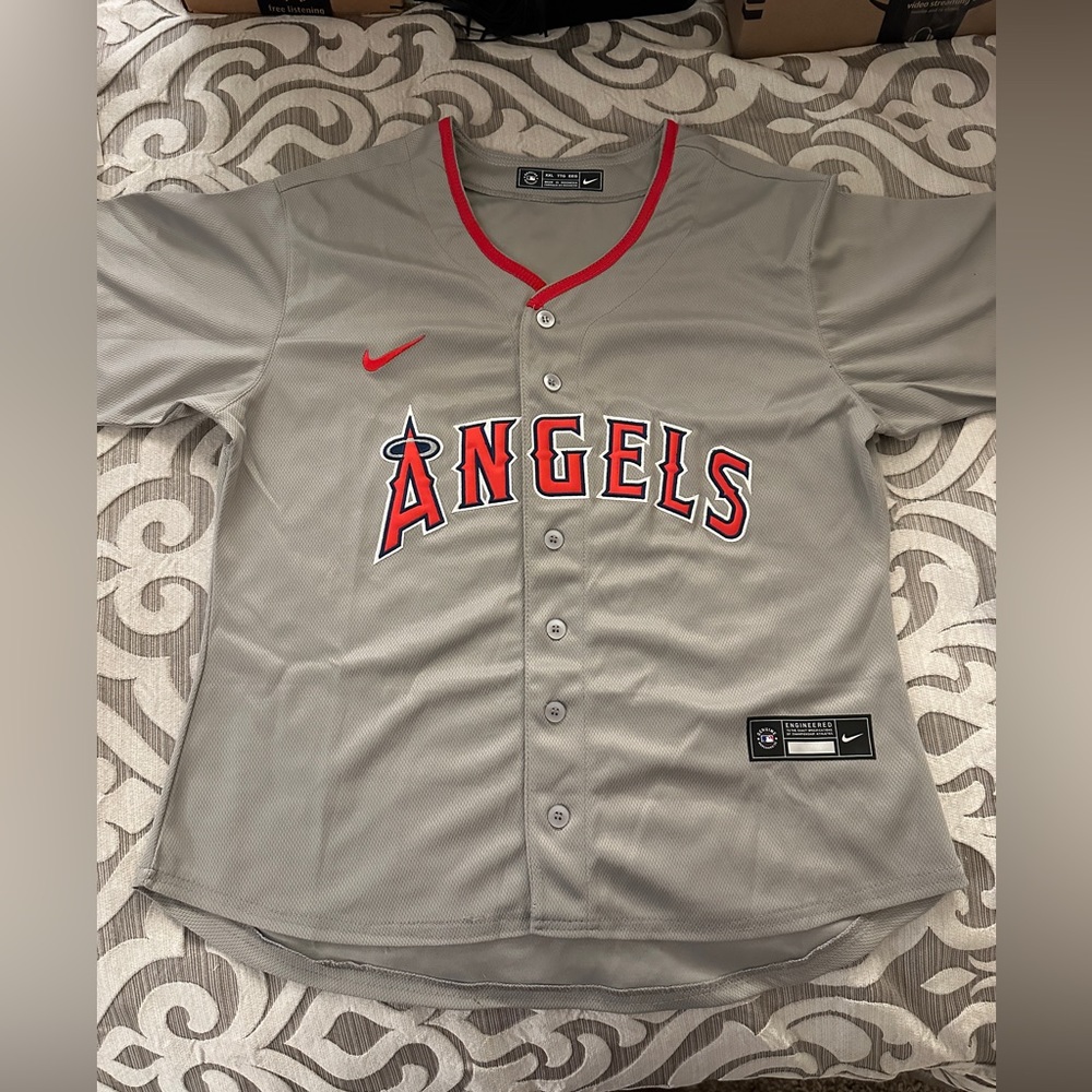 Angels baseball gray jersey